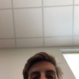 Meet your Posher, Skylar